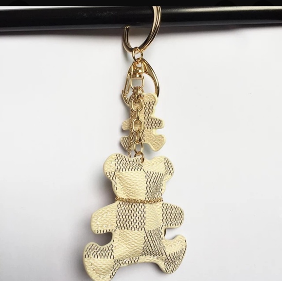 Bear Keychains - Picture 3 of 5